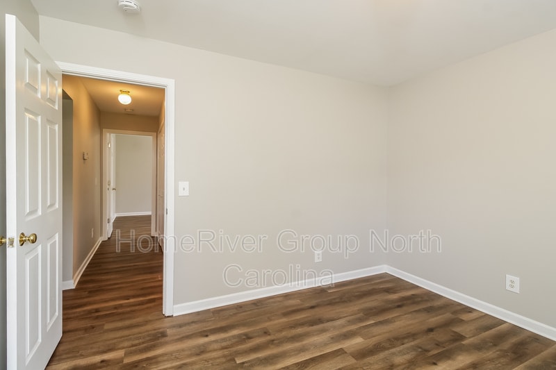 Building Photo - 1109 Maury Ln