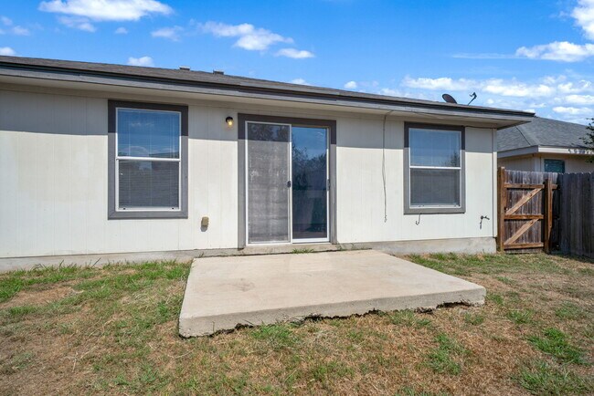 Building Photo - 4935 Dahlia Terrace