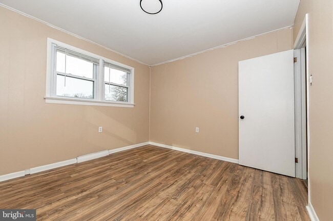 Building Photo - 90 Tufts Rd