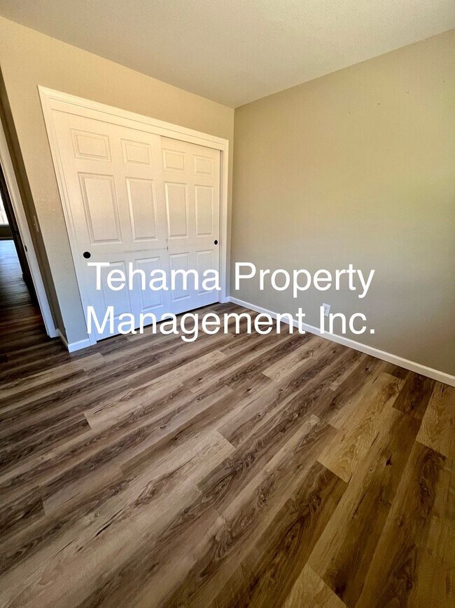 Building Photo - Beautiful 3 bedroom 2 bath home in Redding, CA