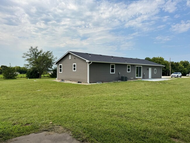 Building Photo - 3655 Apel Rd