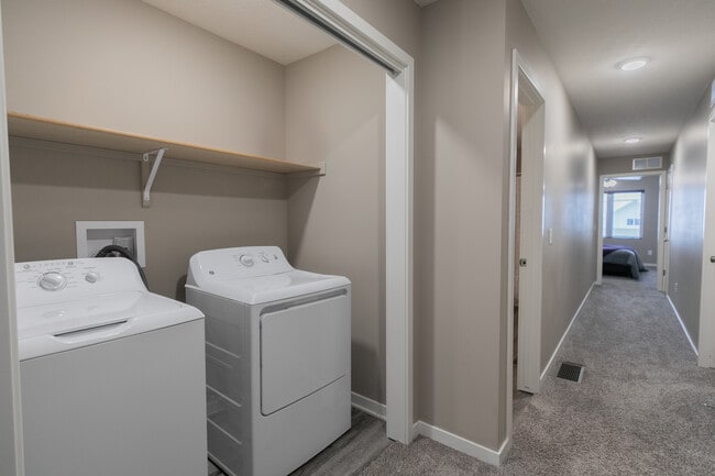 Building Photo - 2811 Q St