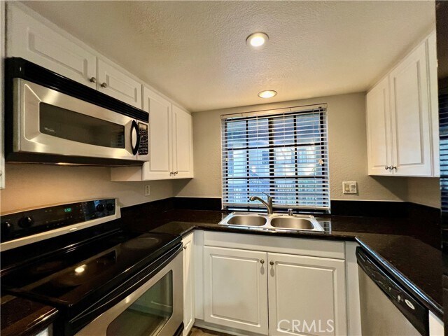 Building Photo - 25521 Indian Hill Ln