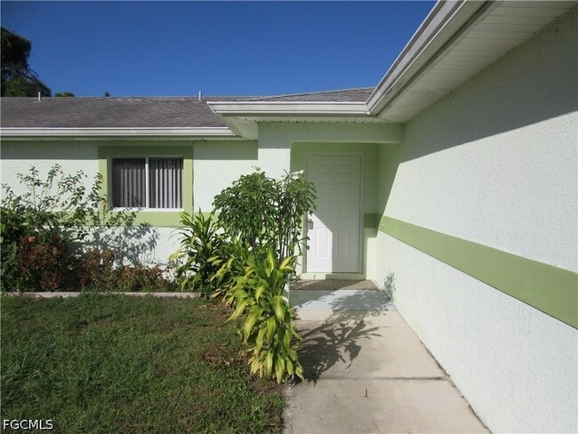 Building Photo - 922 Eisenhower Blvd