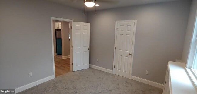 Building Photo - 401 Montgomery St