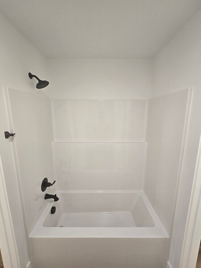 Building Photo - 2631 Elstar Ct