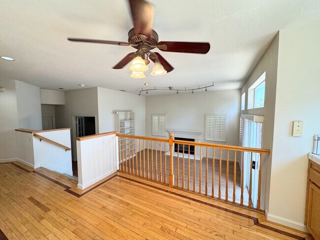 Building Photo - 5017 Toyon Way