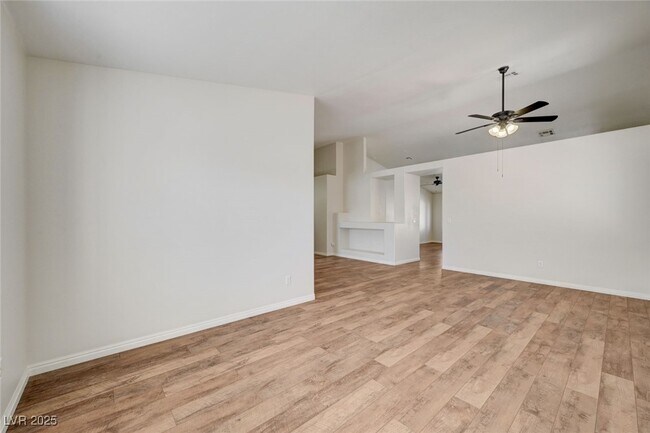 Building Photo - 8208 W Ashkum Ave