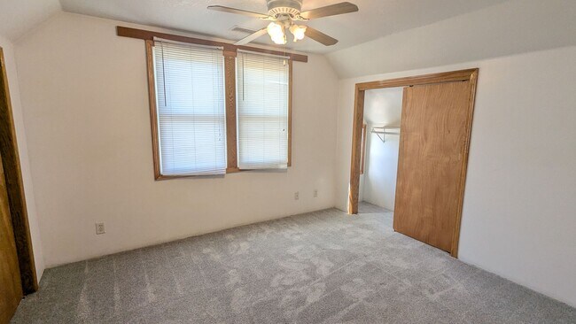Building Photo - 1518 2nd Ave