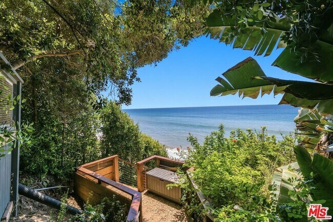 Building Photo - 28036 Sea Ln Dr