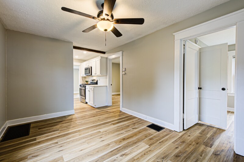 Building Photo - 1028 Forrest St