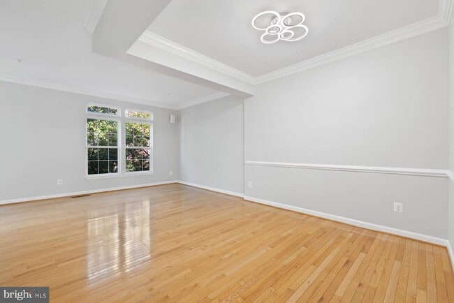 Building Photo - 726 Catts Tavern Dr