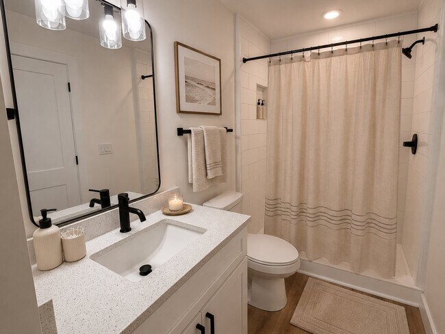 Building Photo - Renovated 4BR Just Minutes from Flagler! Historic Downtown Living! Lawn Care Included! ((Recently...