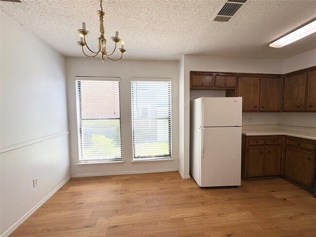 Building Photo - 10616 Mellow Meadow Dr