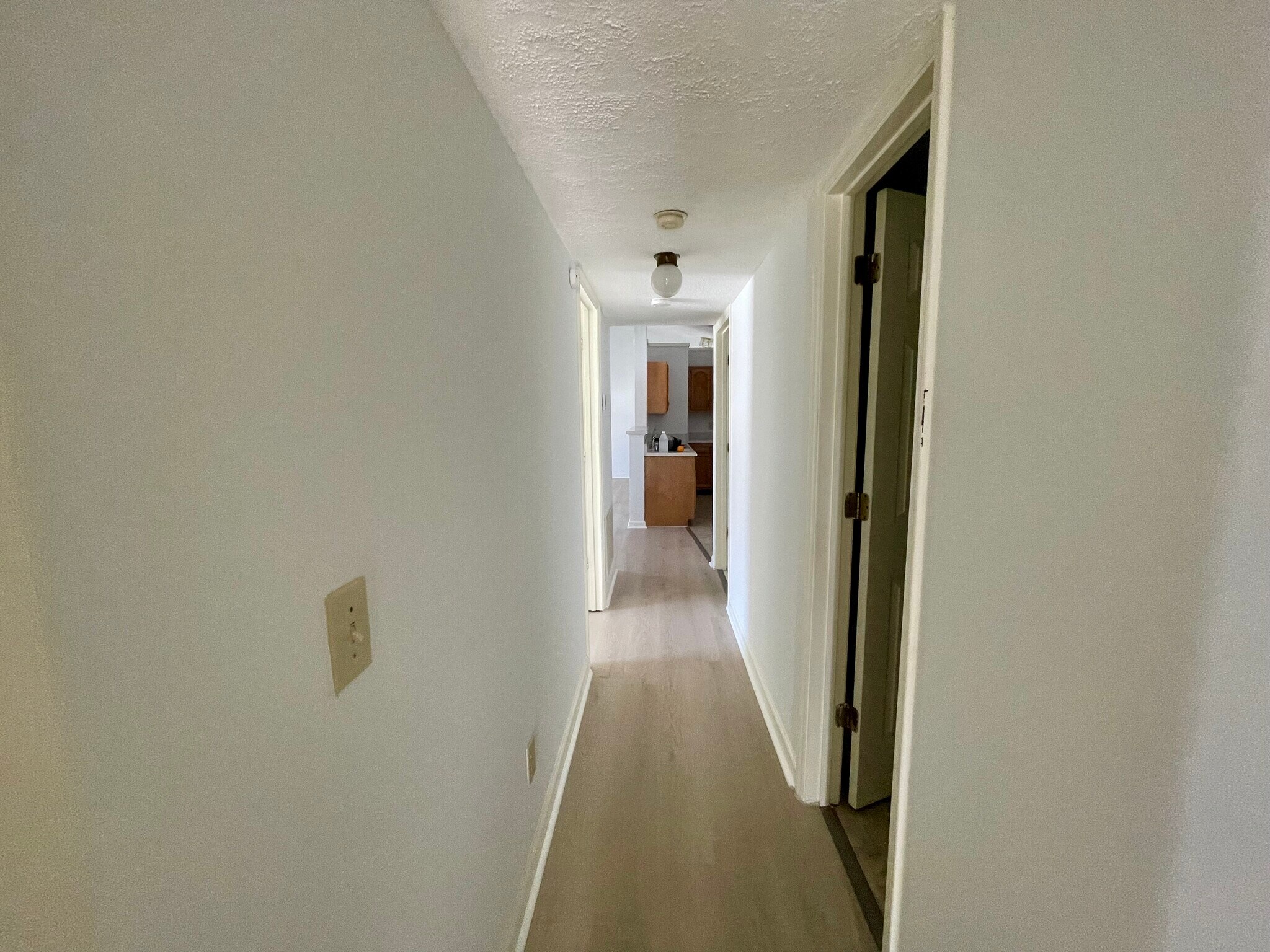 Building Photo - 6704 W Friendly Ave