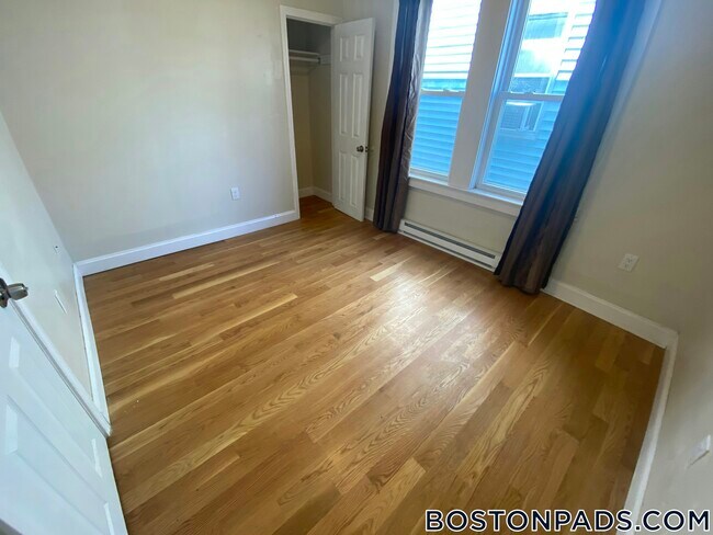 Building Photo - 74 Wyeth St