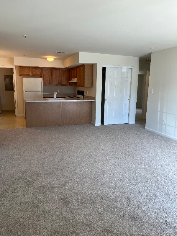 Building Photo - 50 Wagon Wheel Rd