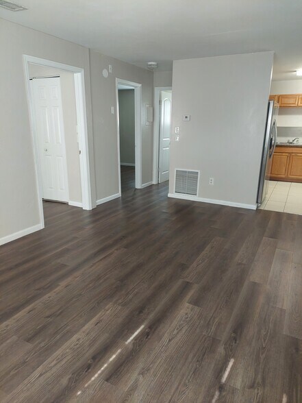Building Photo - 4389 Edward Rd