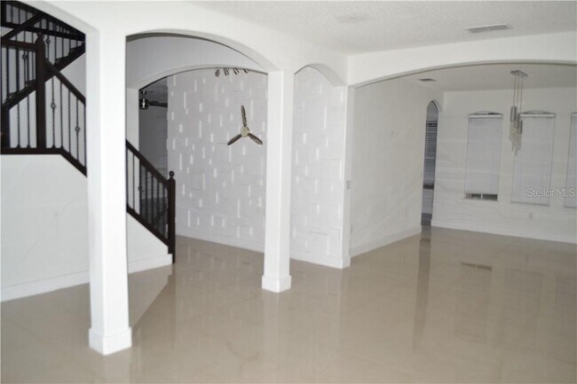 Building Photo - 2507 Sand Arbor Cir