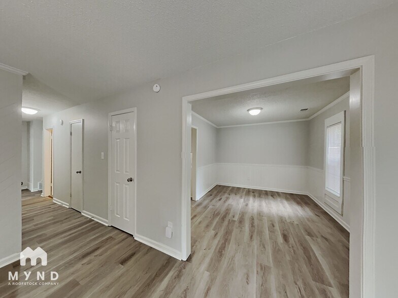 Building Photo - 4040 Lehi Dr