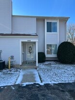 Building Photo - 232 Fir Tree Ct