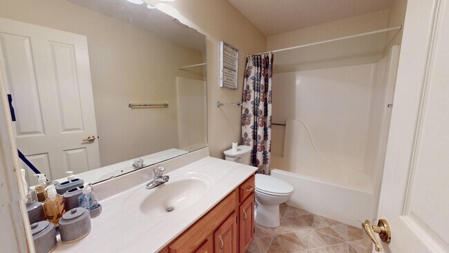 Building Photo - 1125 Butternut Ln