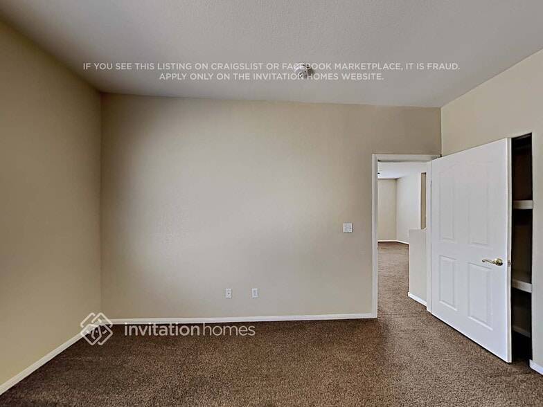 Building Photo - 948 Country Skies Ave