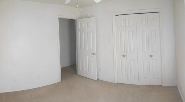 Building Photo - 2903 Westwood Dr