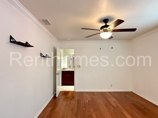 Building Photo - 4045 8th Ave
