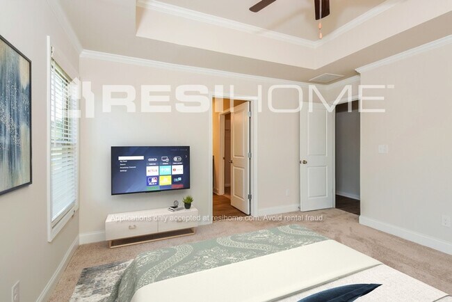 Building Photo - 1005 Tranquil Gdns Pl