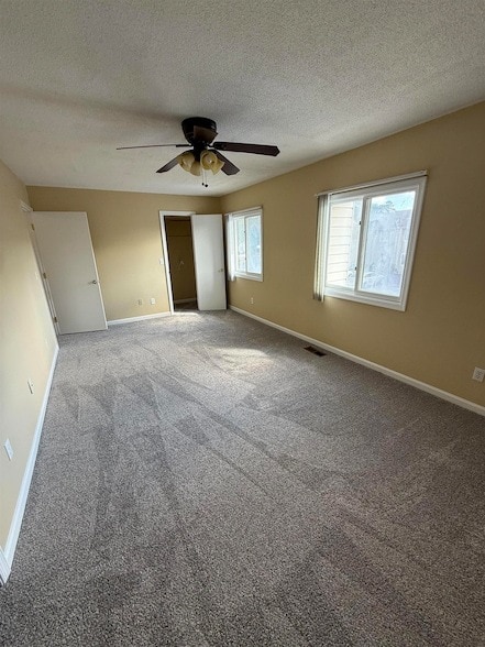 Building Photo - 951 Plantation Dr