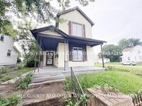 Building Photo - 105 S Irwin St