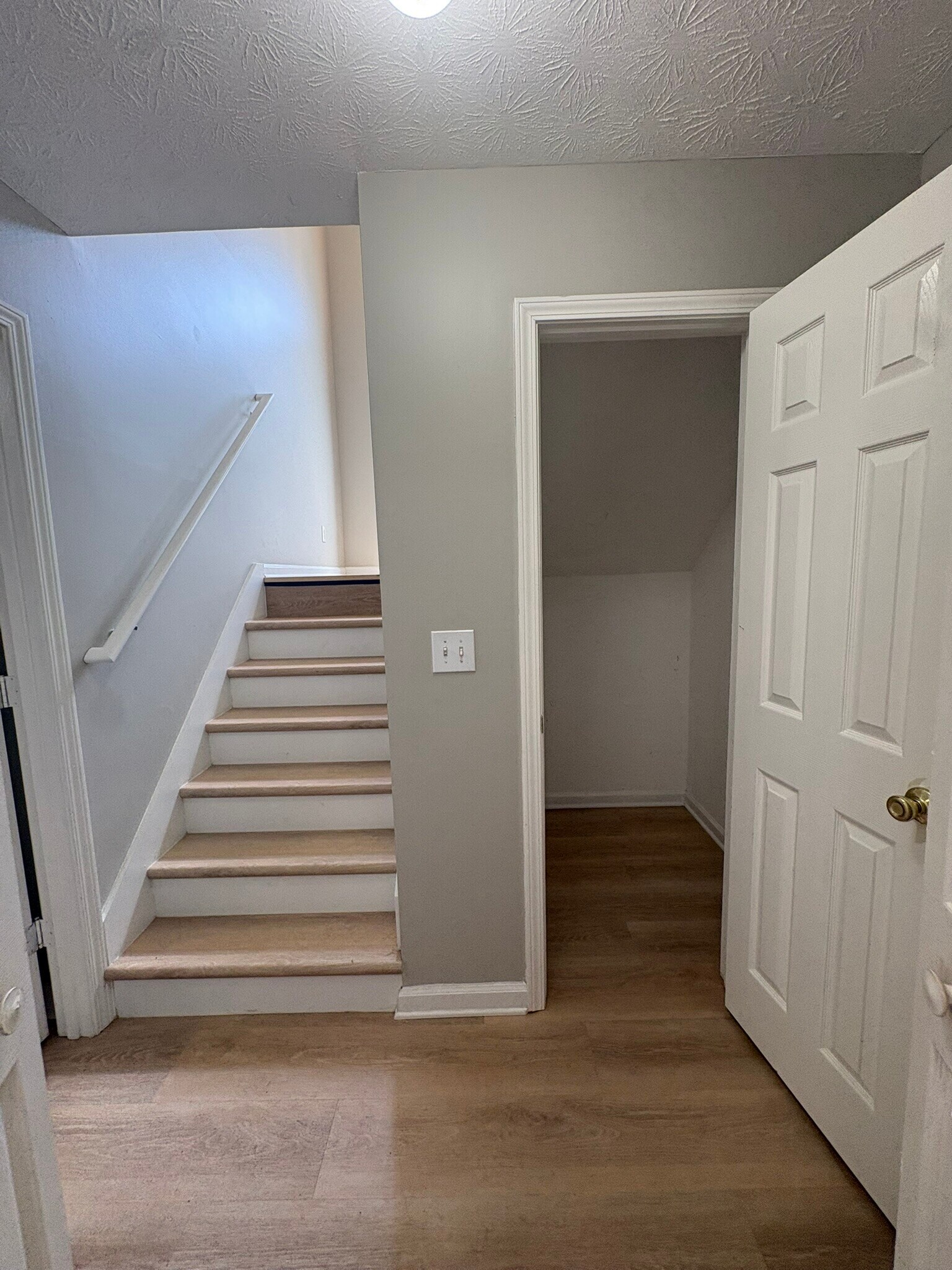 Building Photo - 2700 Fort Daniels Dr