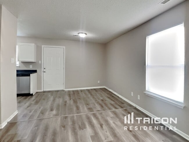 Building Photo - 2803 Redland Ln