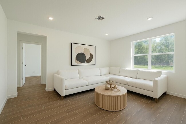 Building Photo - 2099 NE Cedar St