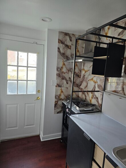 Building Photo - 8604 Briarwood Ct