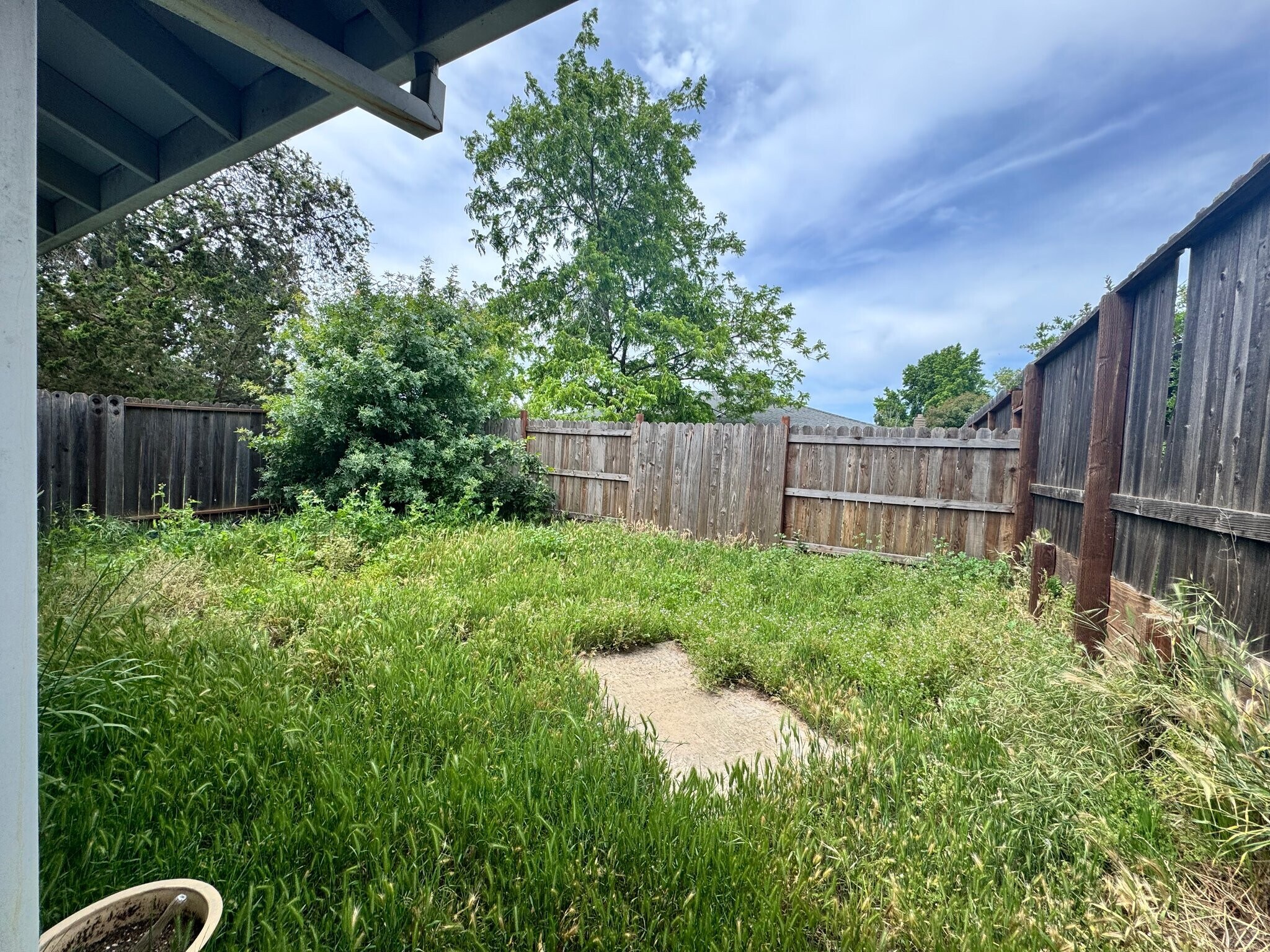 Building Photo - 7440 Tierra Way