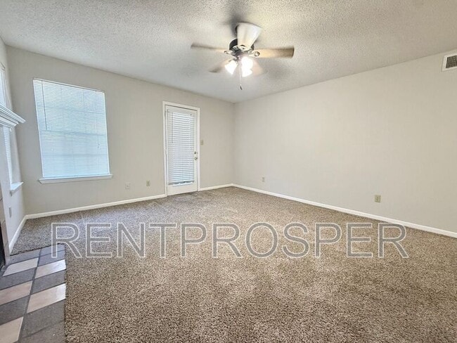 Building Photo - 4301 Lizshire Ln