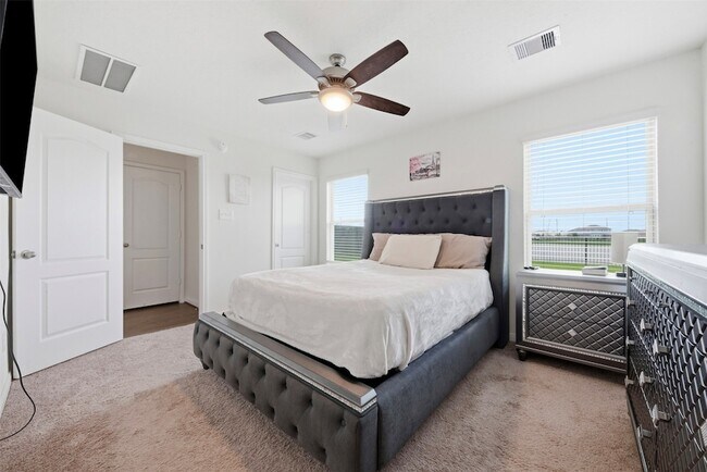 Building Photo - 25343 Trinity Oakley Ct