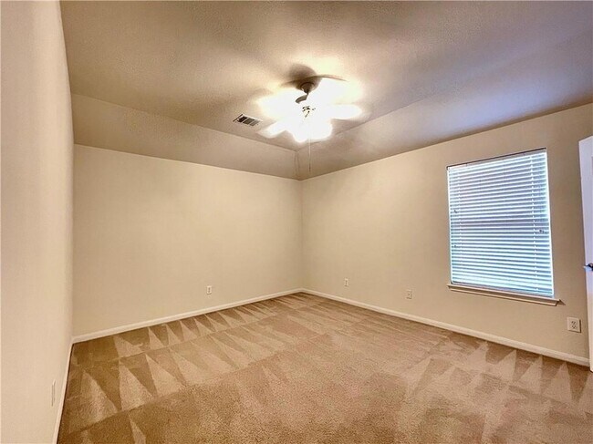 Building Photo - 906 Mesquite Hollow Pl