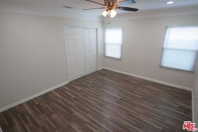 Building Photo - 2334 S Garth Ave