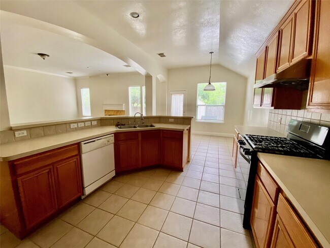 Building Photo - 10323 Stanbrook Dr