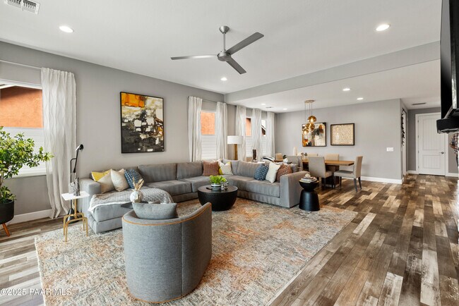 Building Photo - 1465 Varsity Dr