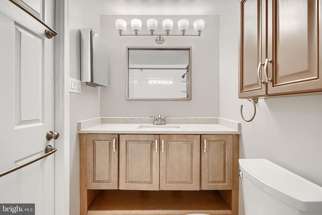 Building Photo - 1505 Westminster Ct