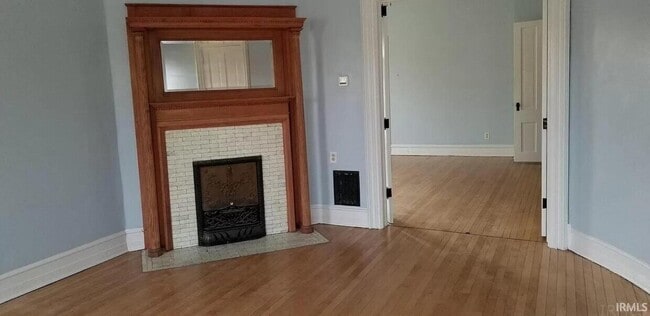 Building Photo - 209 S 2nd St