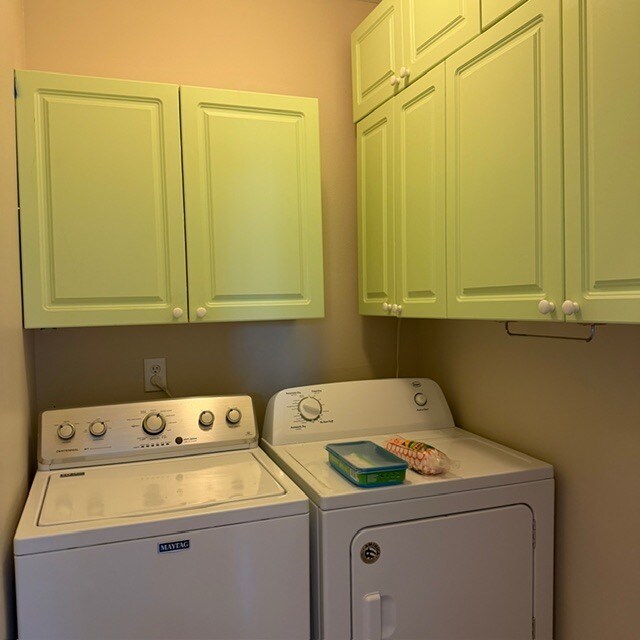 Building Photo - Daniels Landing Condos