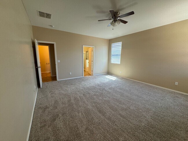 Building Photo - Large home with great sized kitchen and loft!