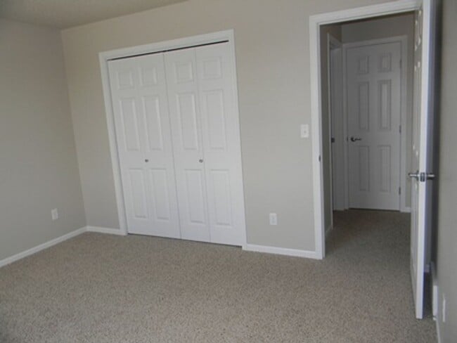 Building Photo - Westport Beach 3 Bedroom/3 Bath Townhome