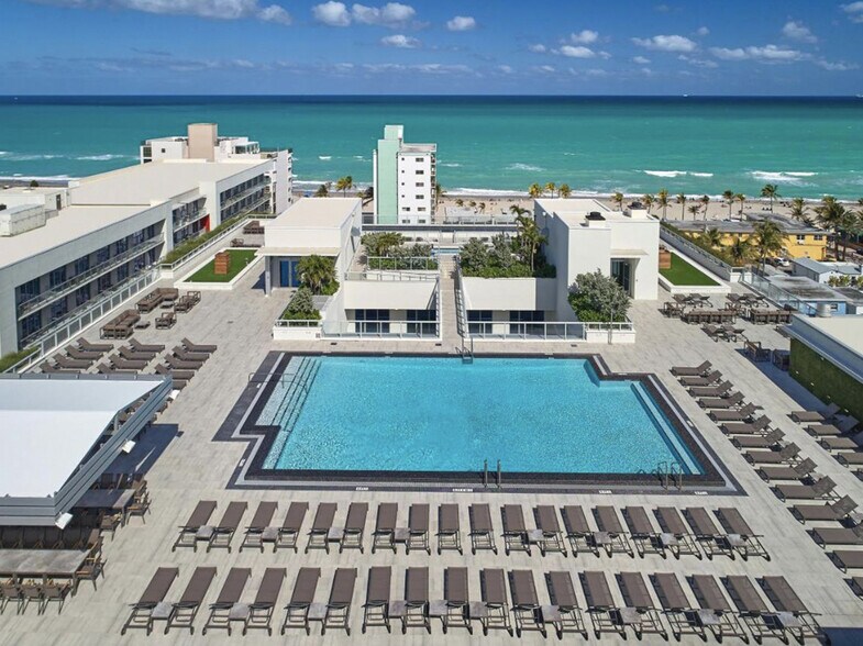 Building Photo - 777 N Ocean Dr