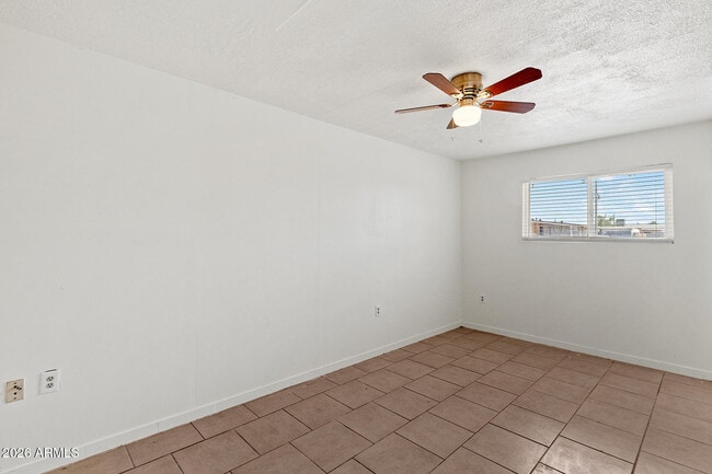 Building Photo - 2246 W Sierra St
